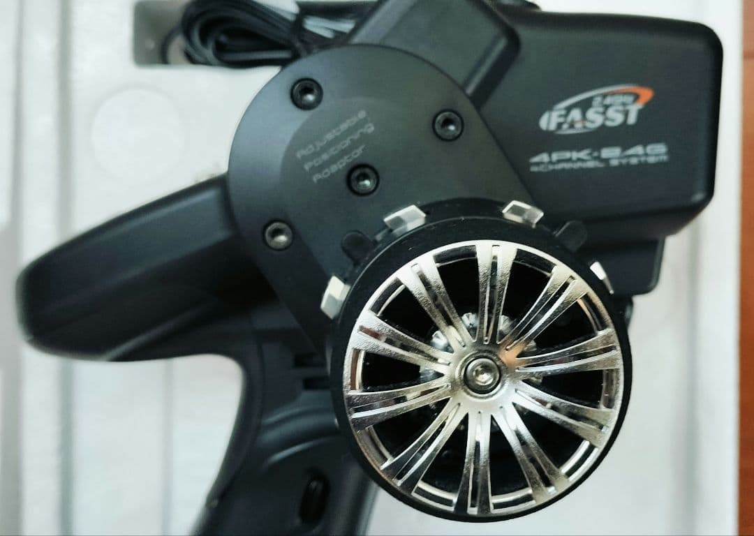 Futaba 4PK-24G 送信機 受信機付き