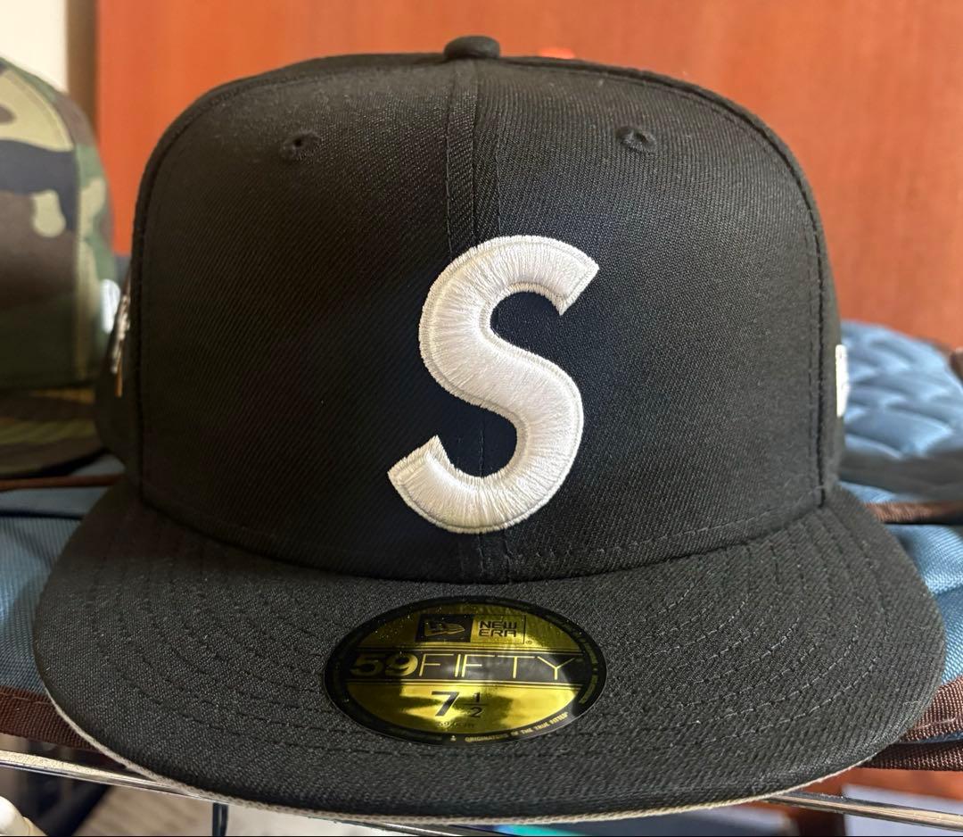 新品　シュプリーム　ニューエラ　Sロゴ　ブラック　完売品