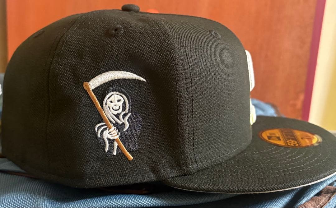 新品　シュプリーム　ニューエラ　Sロゴ　ブラック　完売品