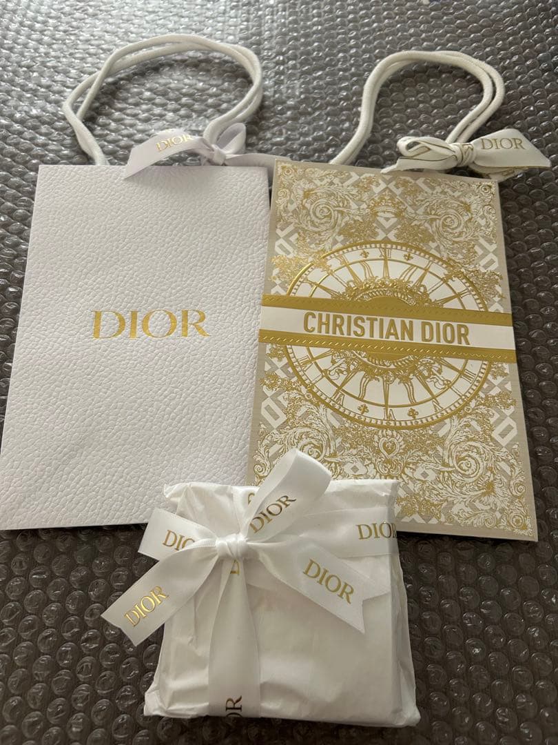 DIOR ノベルティプラチナ会員限定バースデーギフト　リップグロウ＆ ルボーム