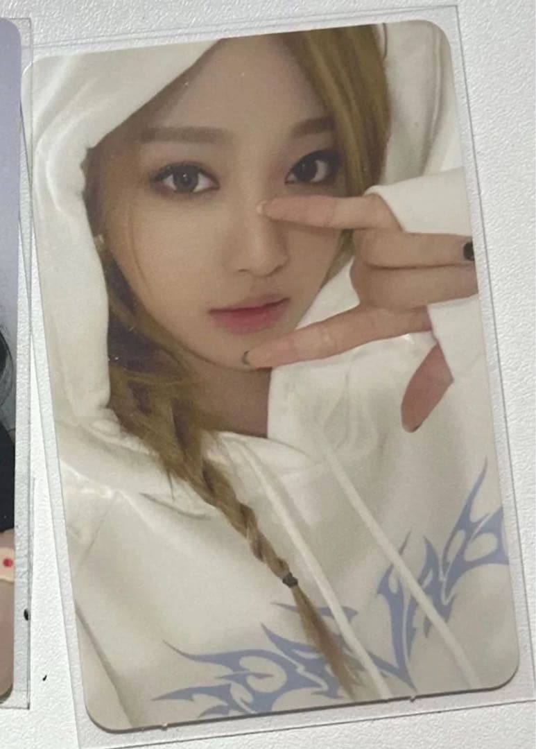 aespa savage 購入特典　ニンニン　白　トレカ　A