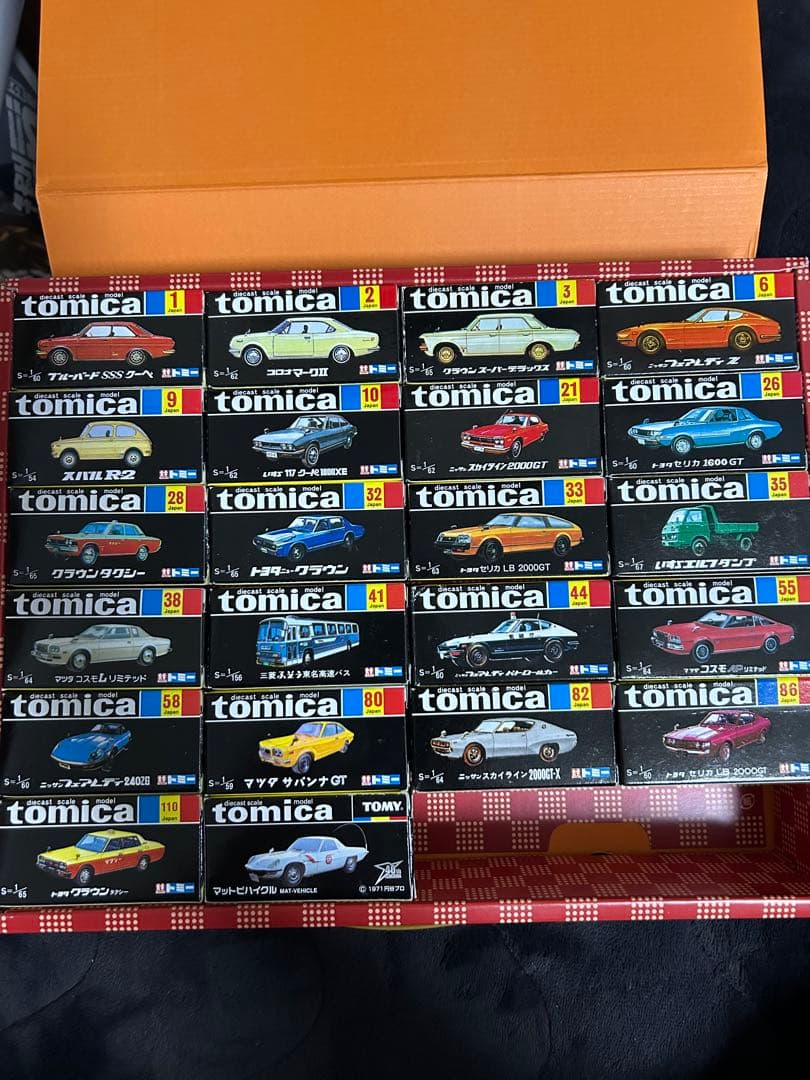 d*9様 特価‼️トミカ 黒箱復刻版！22台まとめ売り！