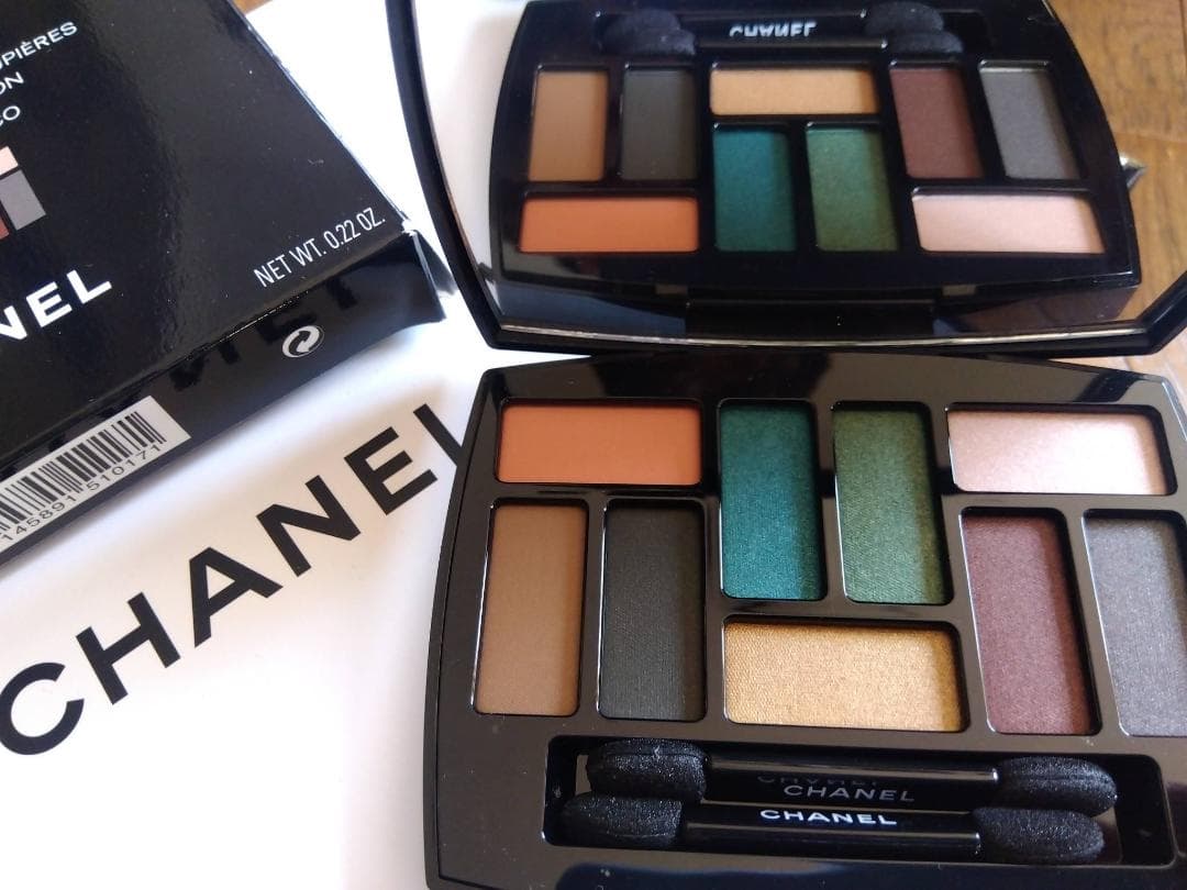 CHANEL レ ヌフ オンブル エディシオン №1 アフレスコ アイシャドウ