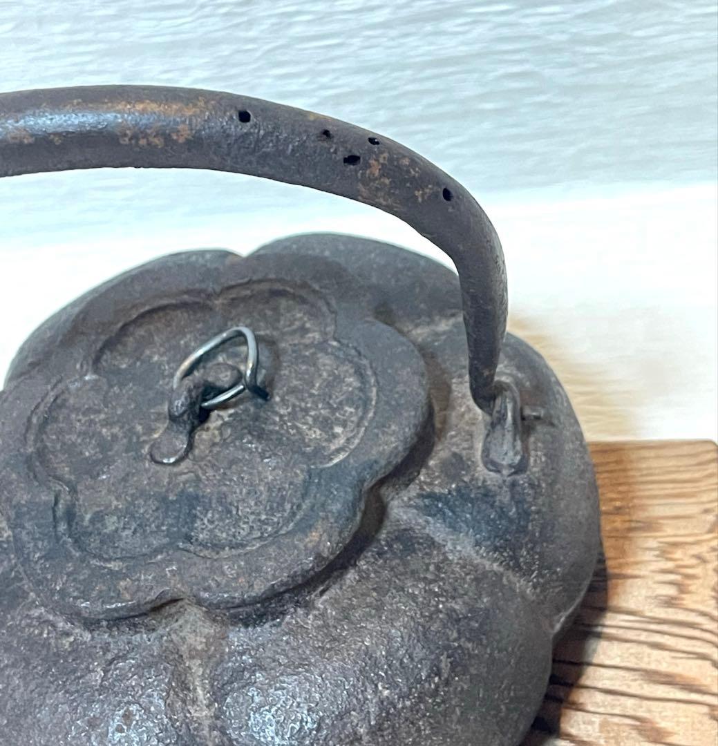 南部鉄器　鉄瓶　鋳鉄製花型急須 花型　アンティーク　置物　時代物