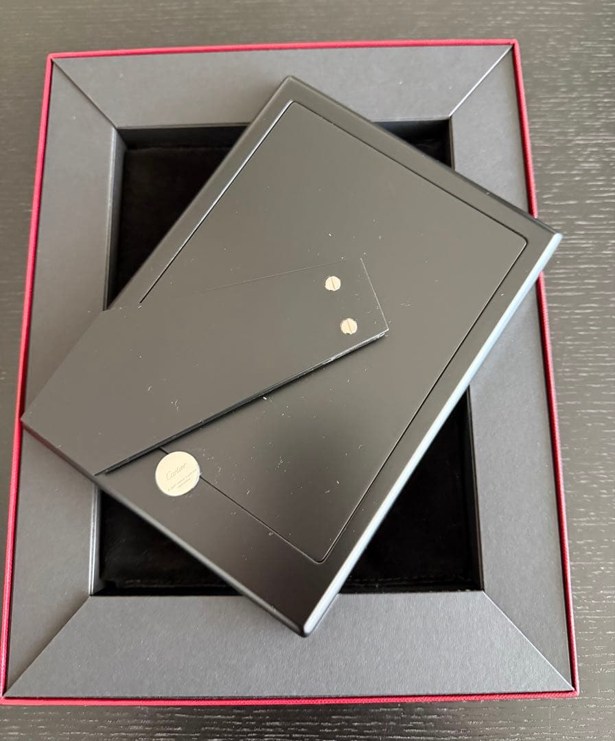 Cartier シルバー写真額縁 トラの彫刻付き