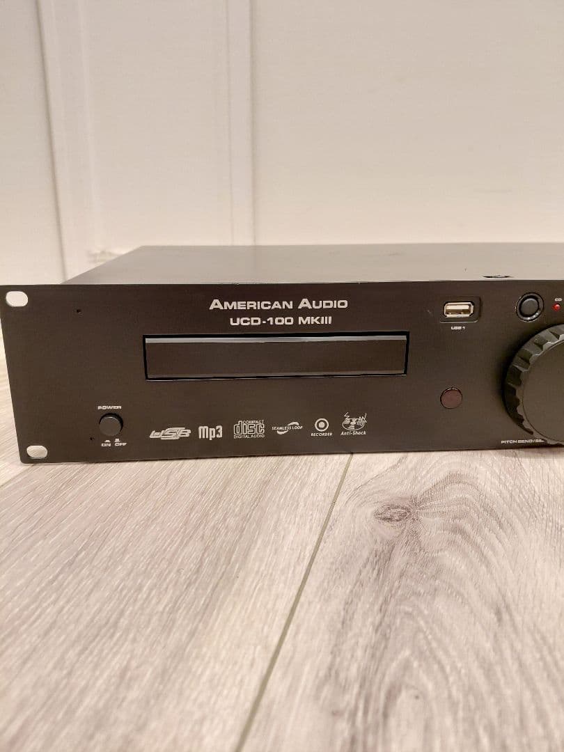AMERICAN AUDIO UCD-100MKIII　業務用CDプレーヤー