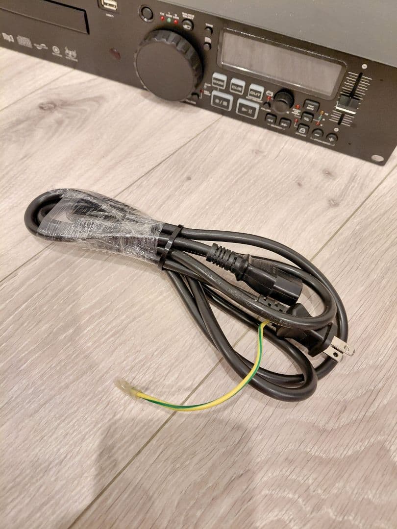 AMERICAN AUDIO UCD-100MKIII　業務用CDプレーヤー