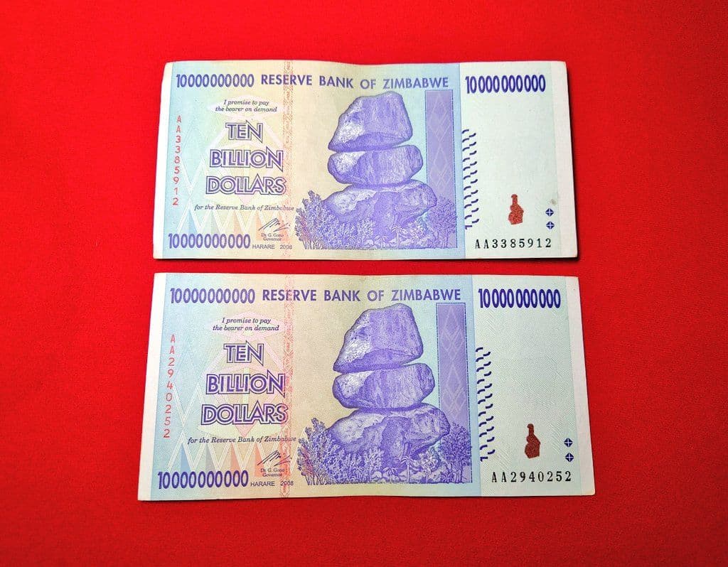 ＃100億ジンバブエドル　10枚　美品