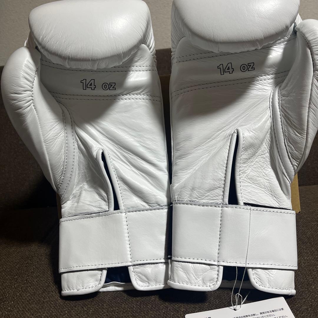 値引き交渉しますWinning ボクシンググローブ 14 oz ホワイト 箱付き