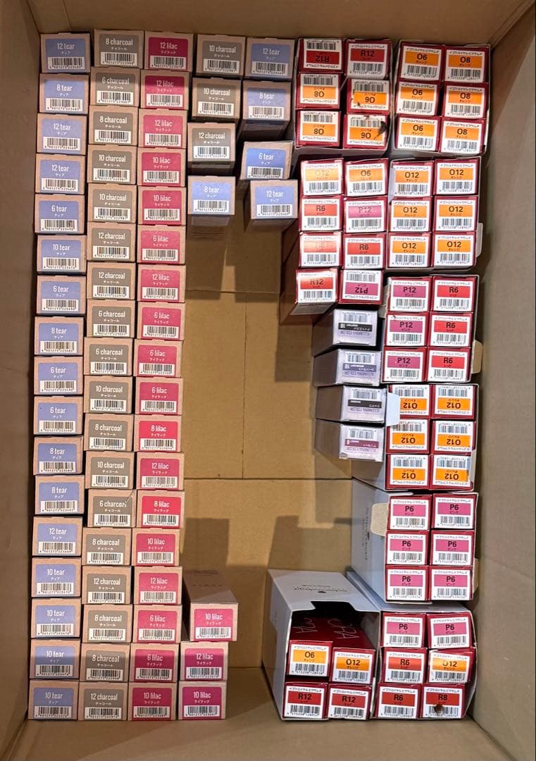 ヘアカラー剤 まとめ売り（アリミノ／シュワルツコフ／ウエラ）121本セット