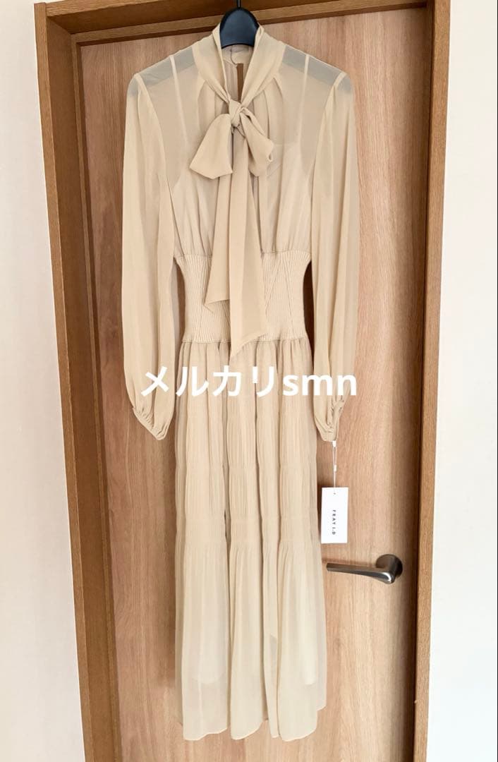 新品　fray i.d ウエストリブマジョリカプリーツワンピース クリーム