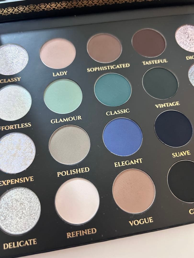 Glaminatrix Timeless Tones アイシャドウパレット