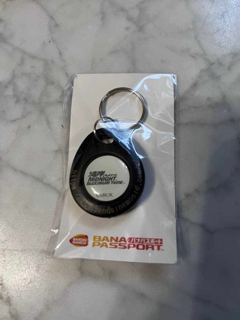 希少品！ バナパスポートカード 海外版 ICタグ 黒 日本未入荷！