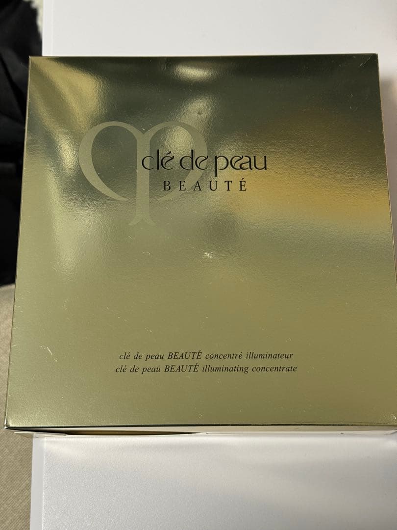 clé de peau BEAUTÉ (美容液、除去化粧水、マスクセット)