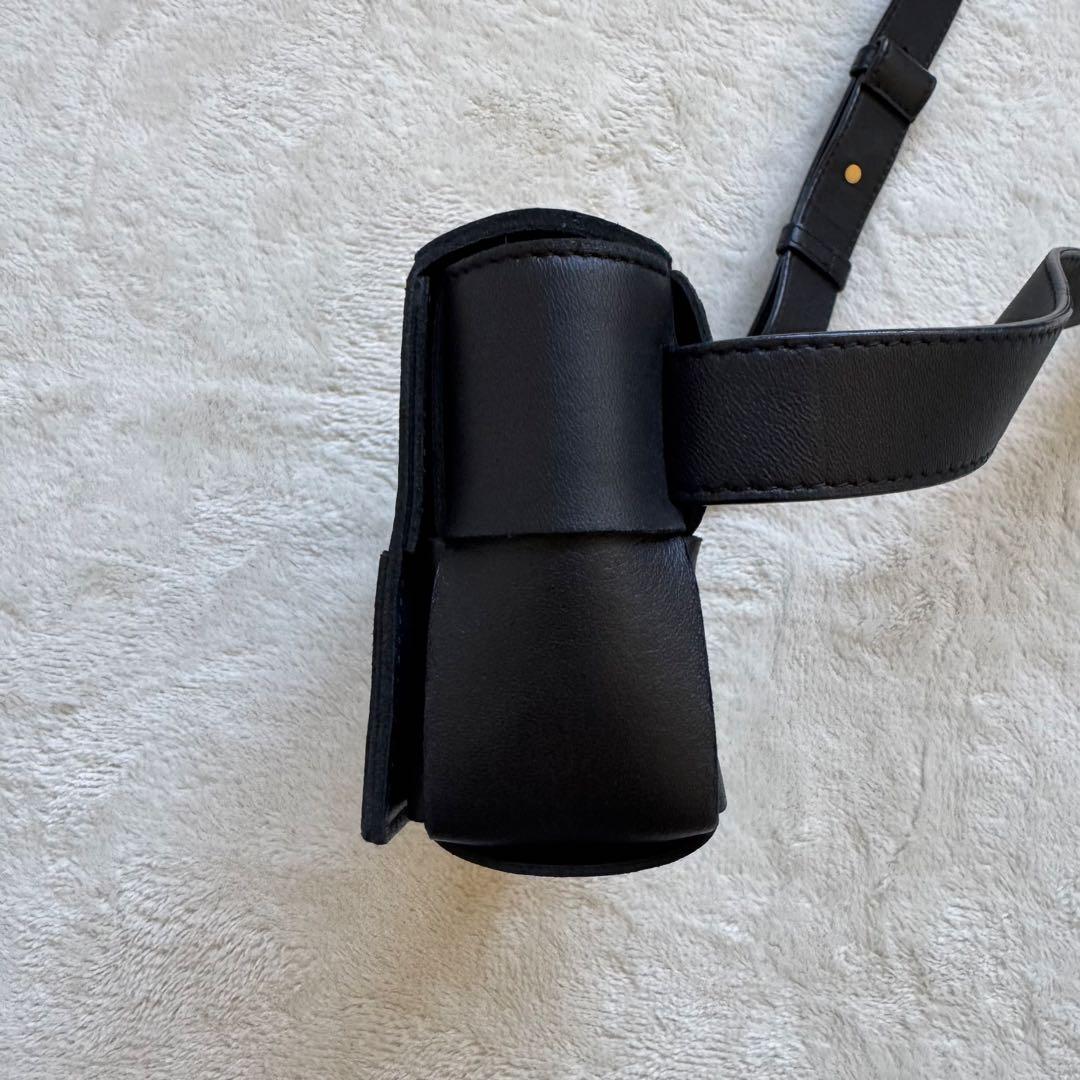 美品☆ ボッテガヴェネタ　カセット　ボディバッグ　ベルトバッグ　イントレチャート