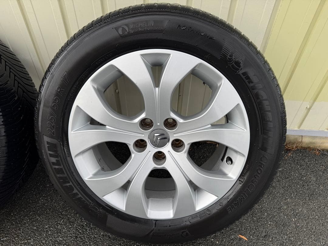 MICHELIN 225/55/R17 オールシーズンタイヤ　シトロエンC5