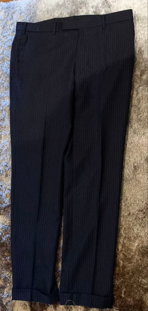 タケオキクチ　ネイビー ストライプ ビジネススーツ　サイズ4