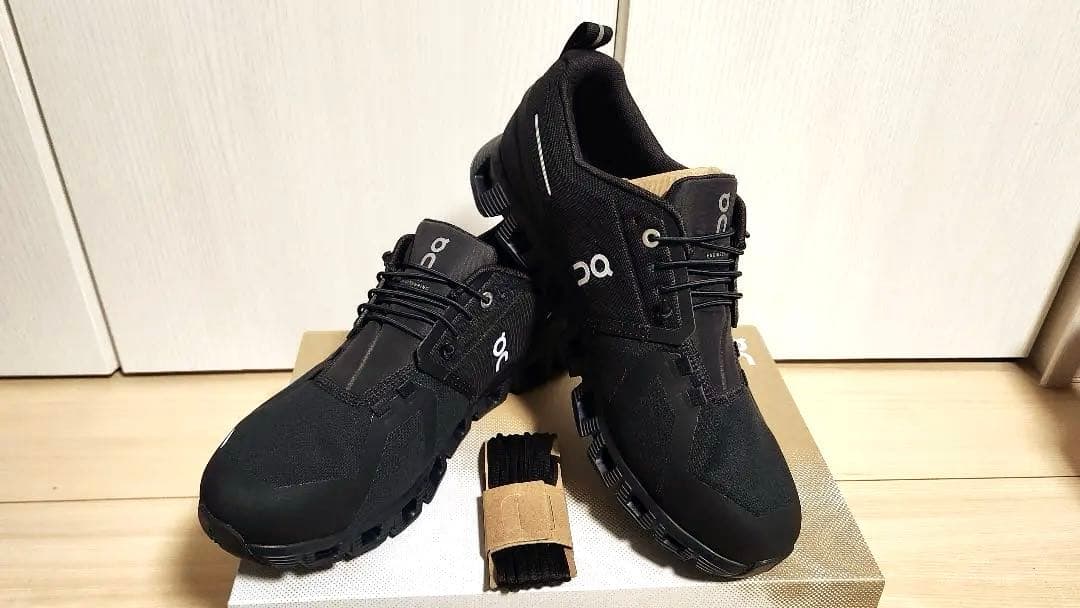 【新品未使用】On Cloud５Waterproof オン クラウド５ 27cm