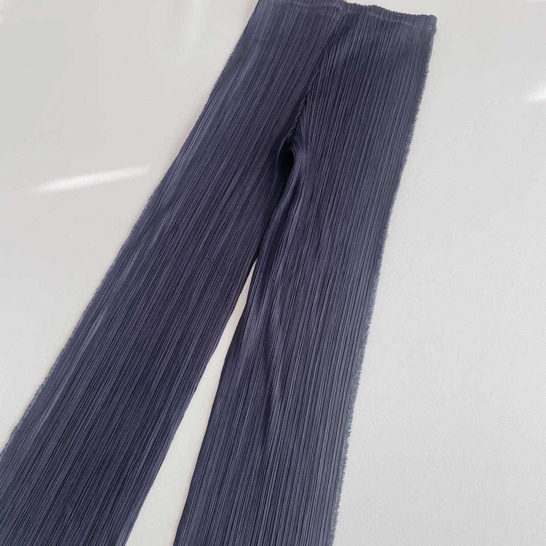 未使用品✨プリーツプリーズ　プリーツパンツ　ライン　ネイビー　ストレートパンツ
