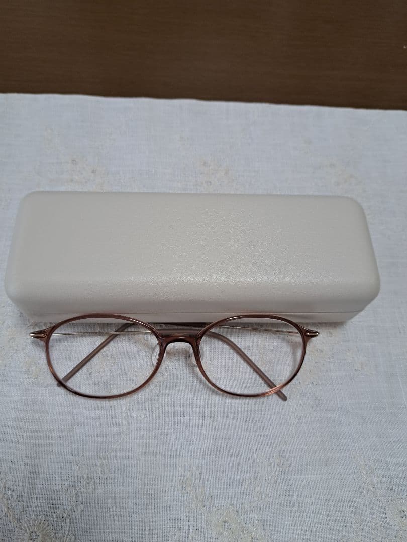 J!NS　オーバルフレームメガネ ケース付き