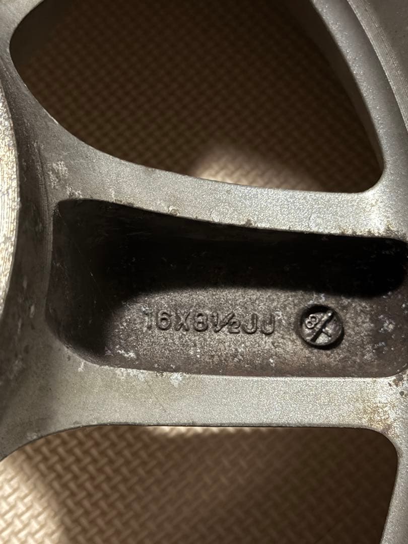 ピ*ソ様 ブラッドレーV Z 16インチ 5本 iT-S 4本 スタッドレス