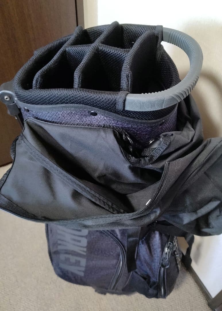 Oakley スタンドバッグ ダークグレー/ブラック