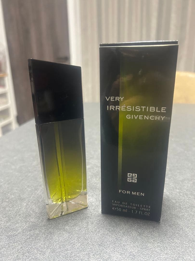 【廃盤品】 GIVENCHY VERY IRRESISTIBLE MEN50ml