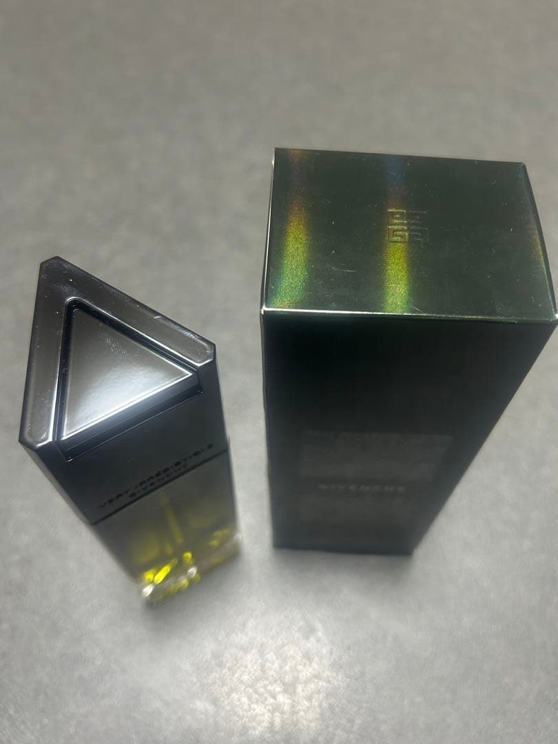 【廃盤品】 GIVENCHY VERY IRRESISTIBLE MEN50ml