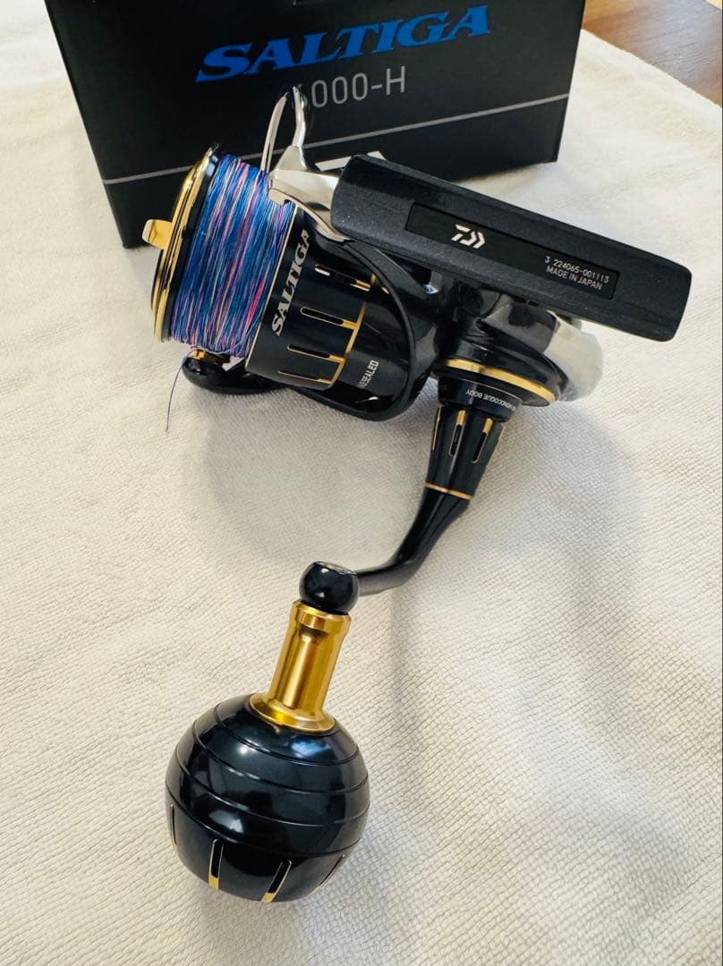 未使用品　23ソルティガ 6000-H