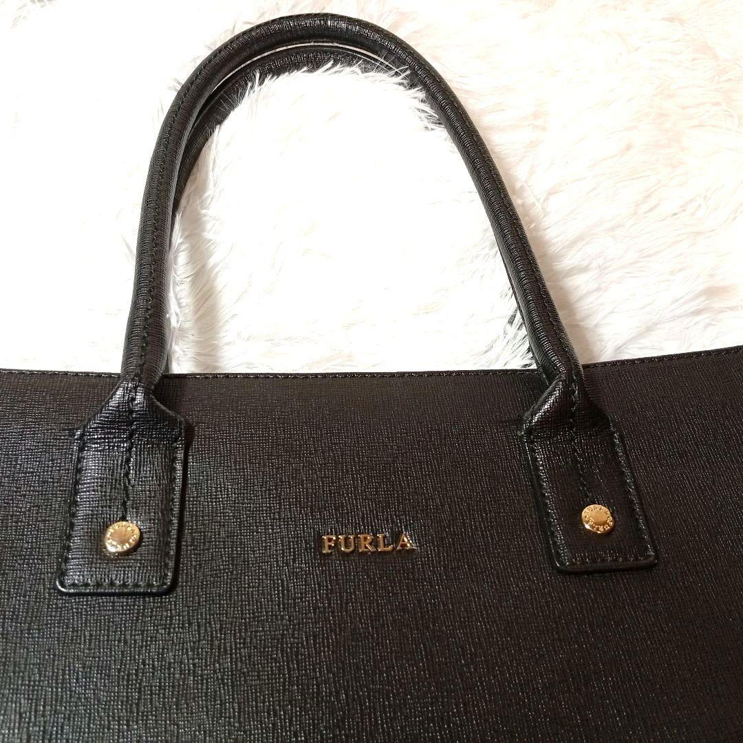 フルラ　FURLA　A4収納　 ビジネスバッグ　トートバッグ　レザー