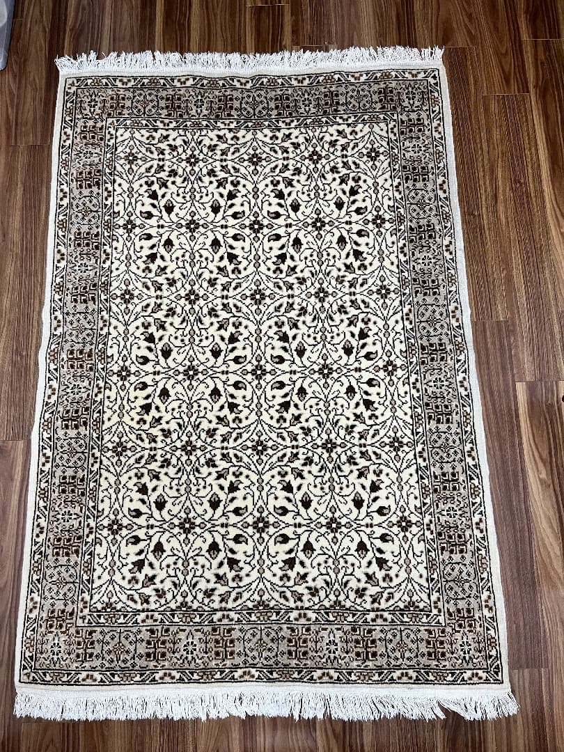 川*郎様 トルコ手織り絨毯。ウル-コットン。丸洗い済み．4番目の写真。