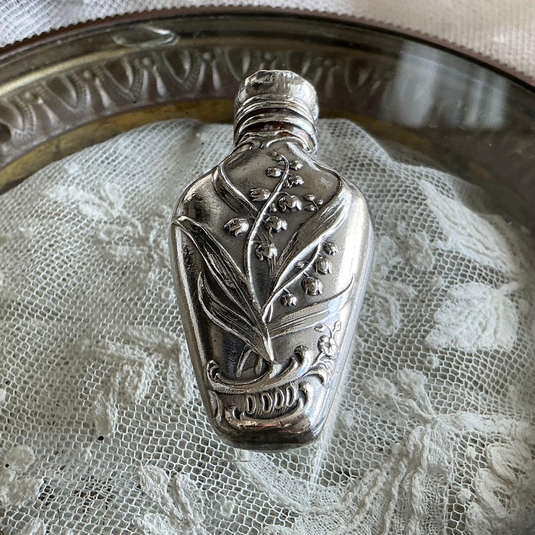 【B】フランスアンティーク　すずらん　パフュームボトル　フラコン・ド・セル