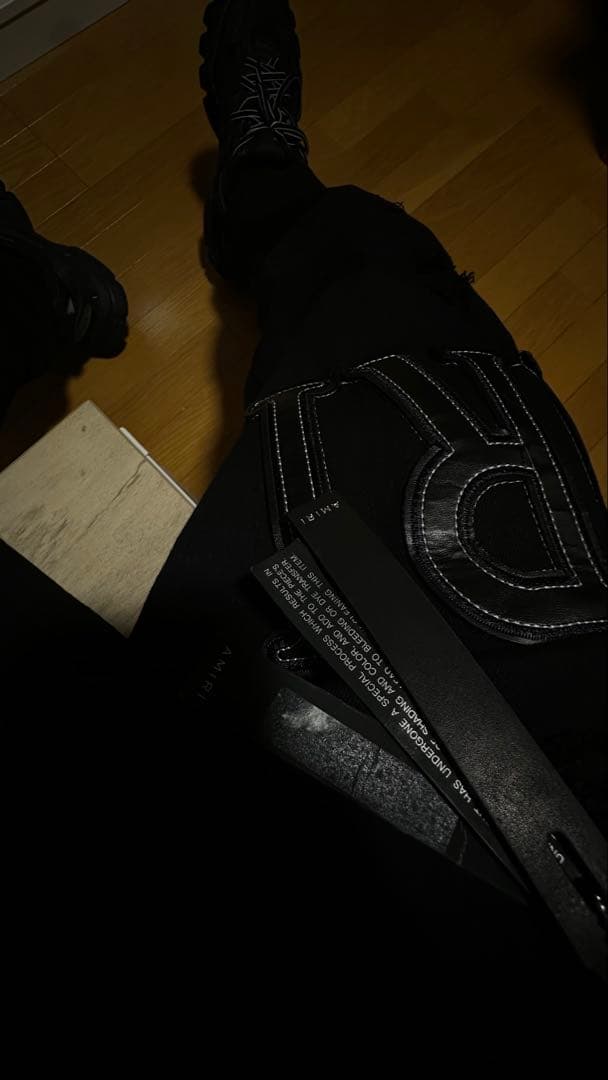 amiriデニム28 並行輸入