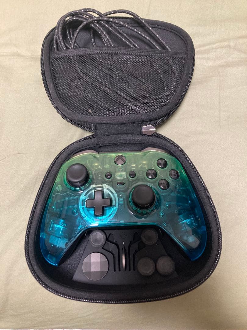 Xbox Elite ワイヤレスコントローラーシリーズ2