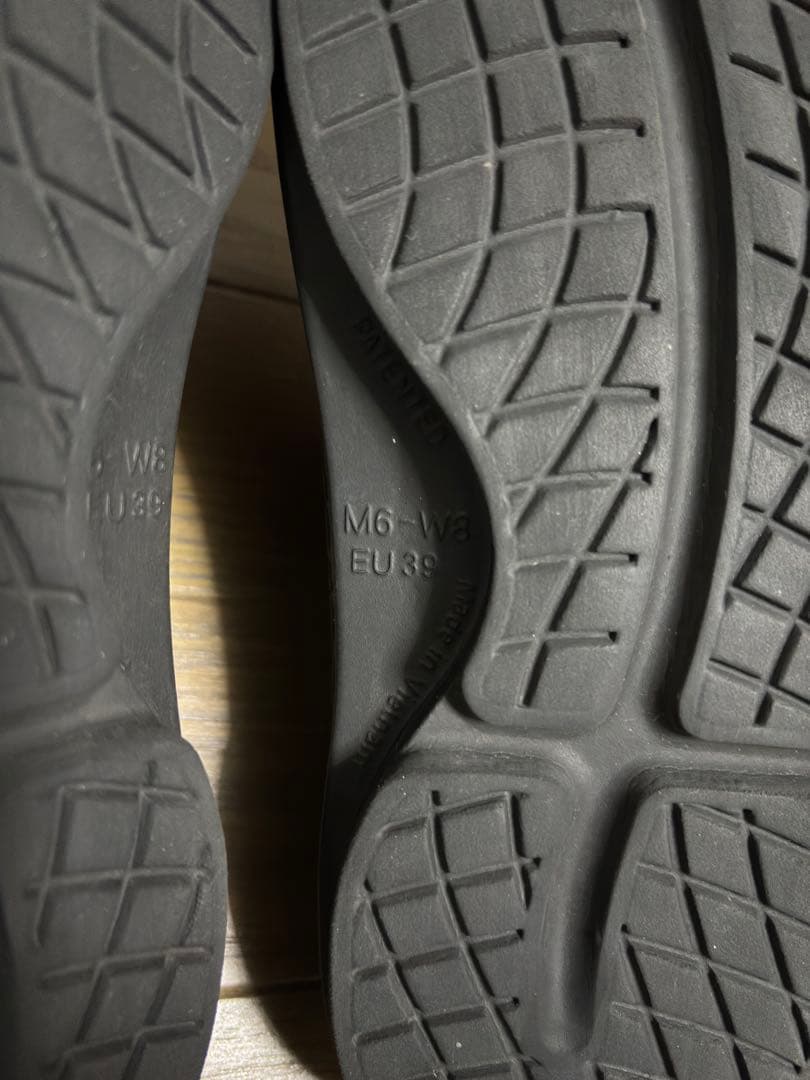 ウーフォス OOFOS ウークロッグ OOCLOOG M6-W8