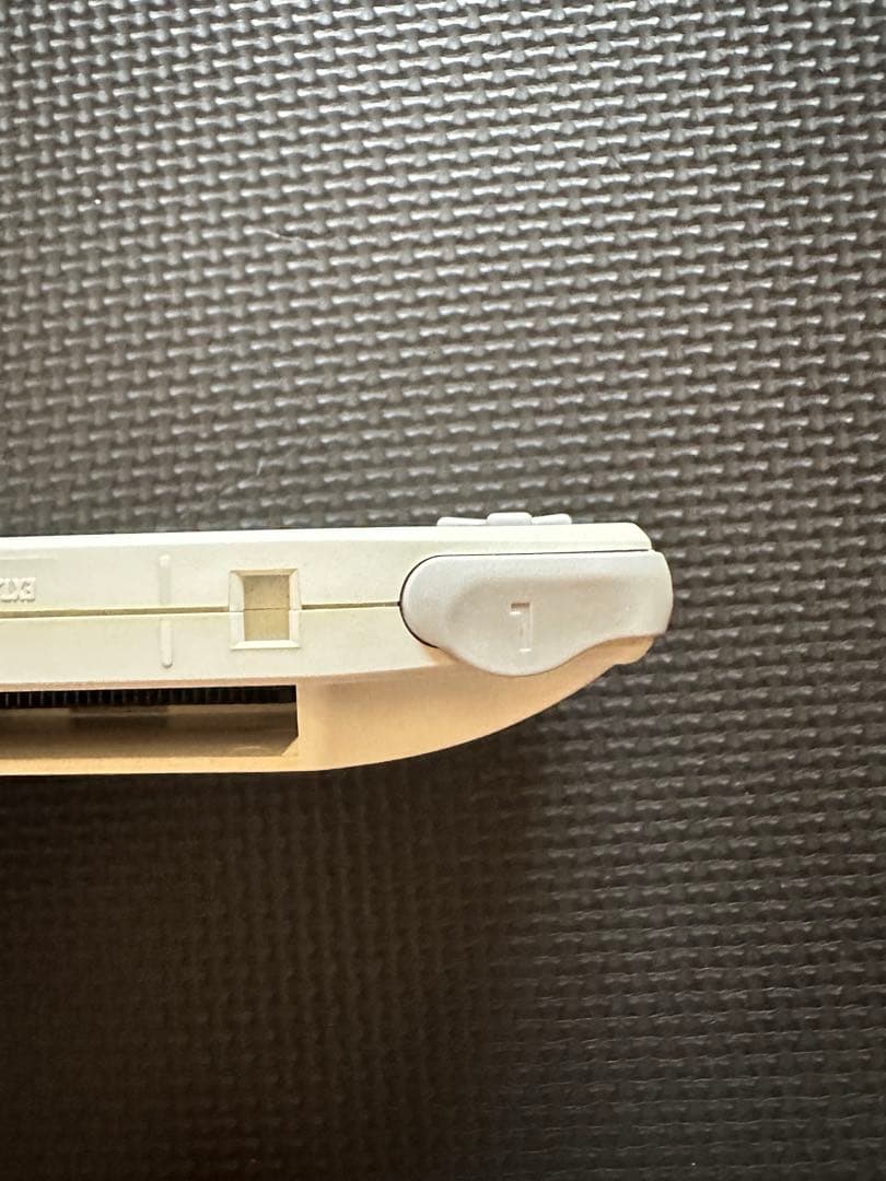 ゲームボーイアドバンス　ホワイト