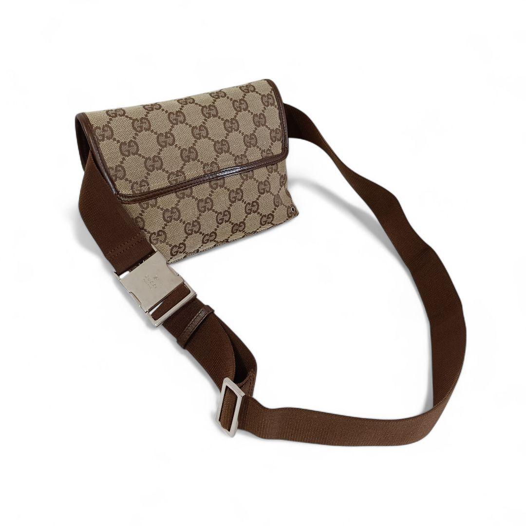 美品 正規品 GUCCI グッチ ボディバッグ ウエストポーチ GGキャンバス