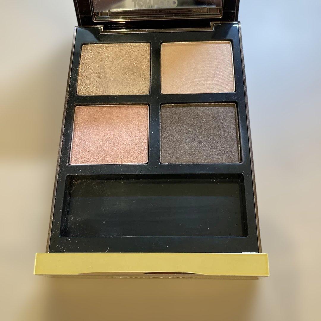 TOMFORDアイカラークアッド