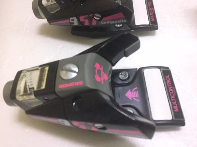 ヒデHIDEさま専用、サロモンブランド957compositeモデルを放出！