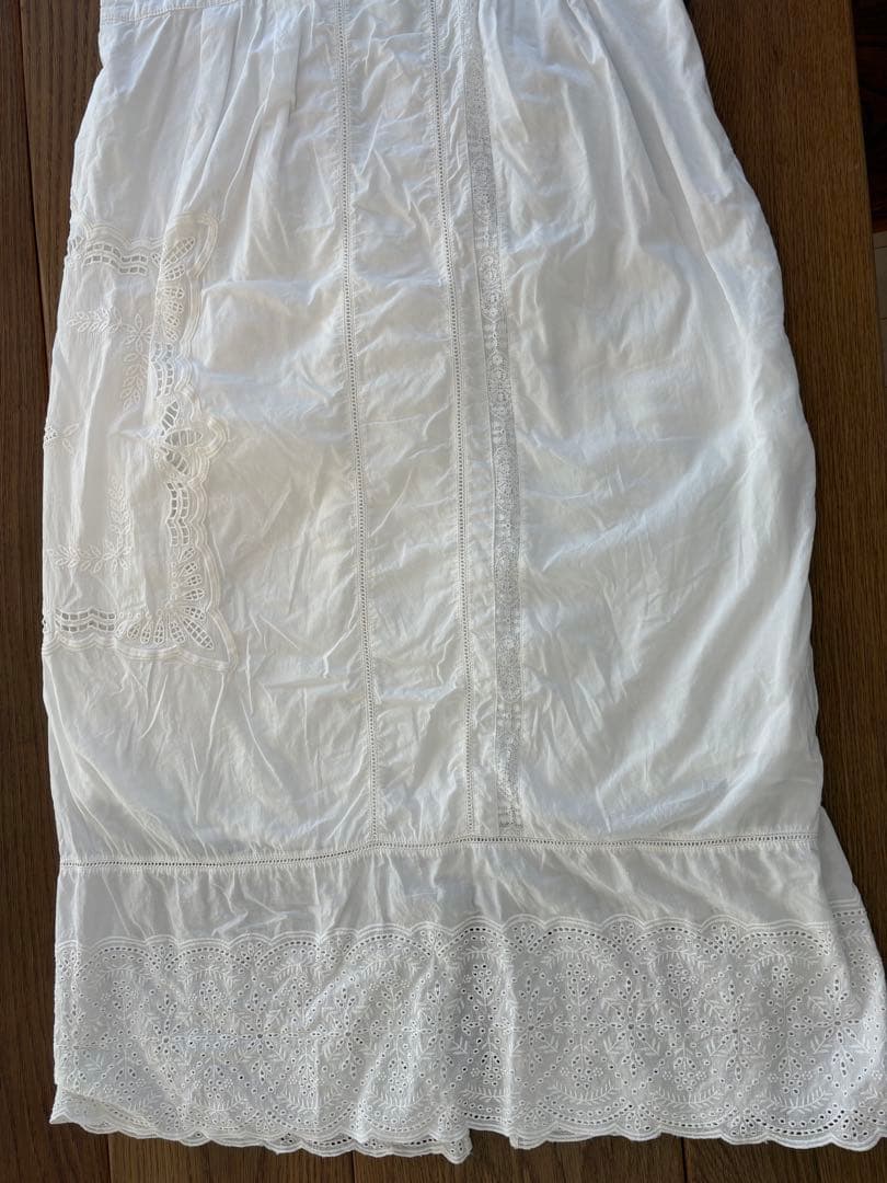 yuni ユニ カットワーク刺繍 ジャンパースカート ホワイト