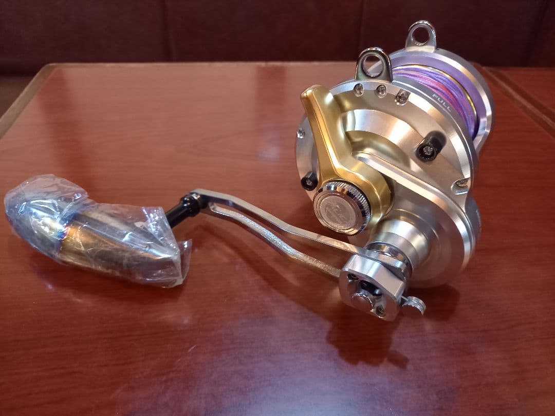 シマノ タリカ 20II ミゾハンパワーハンドル装着済み【極美品】