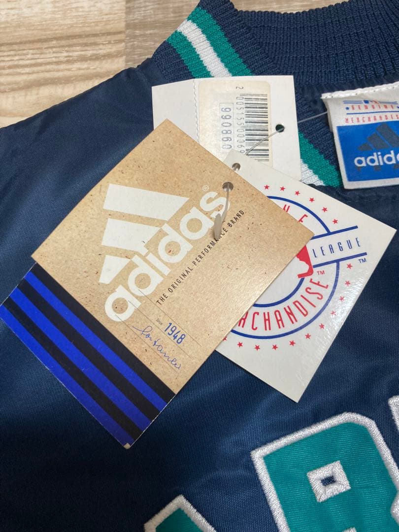 激レア新品タグ付adidas製シアトルMARINERS 上下　スタジャンセット