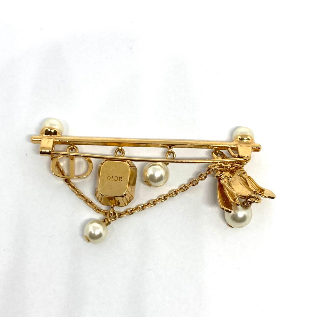 ディオール CDロゴ フェイクパール ブローチ GP