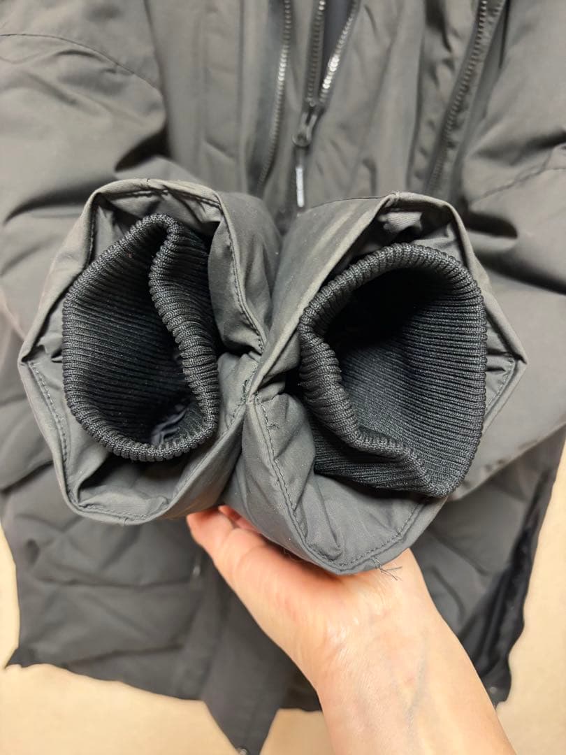 ROGEREGGER ロジャーエーガー　ダウンジャケット