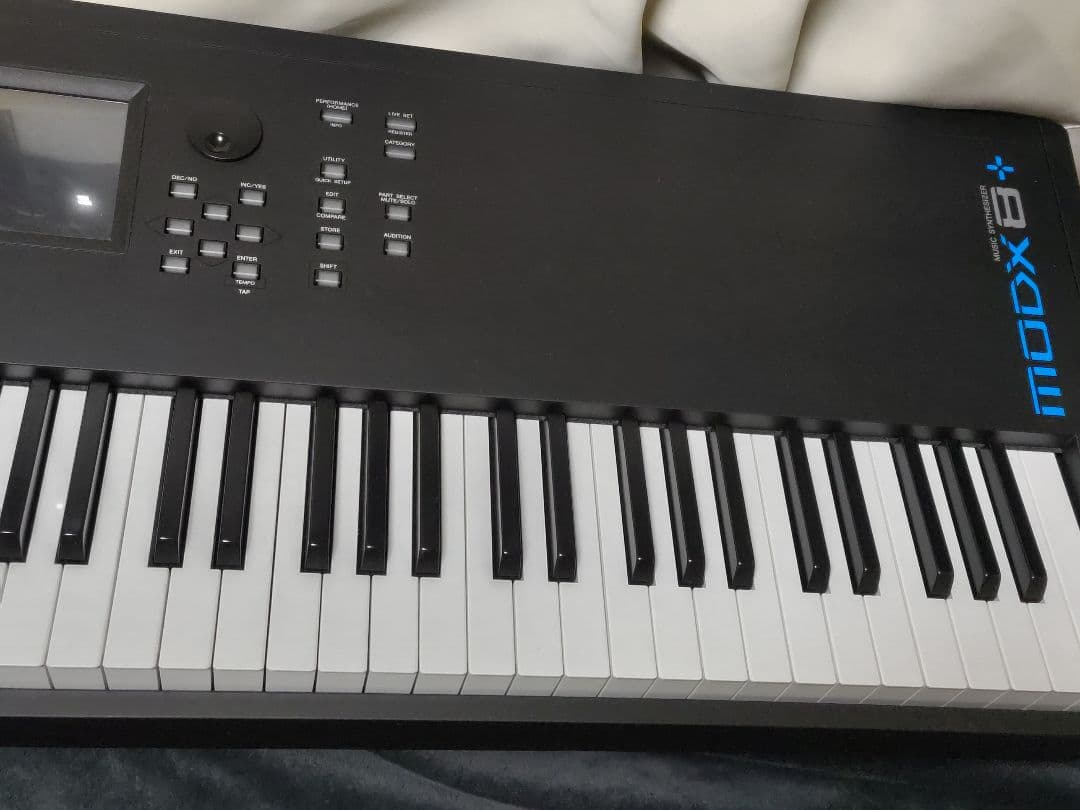 YAMAHA　シンセサイザー　modx8+　フットペダルfc4a付き