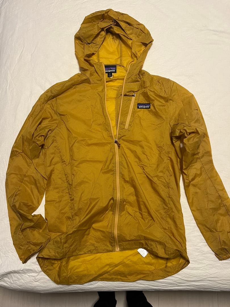 patagonia フーディニ M イエロー