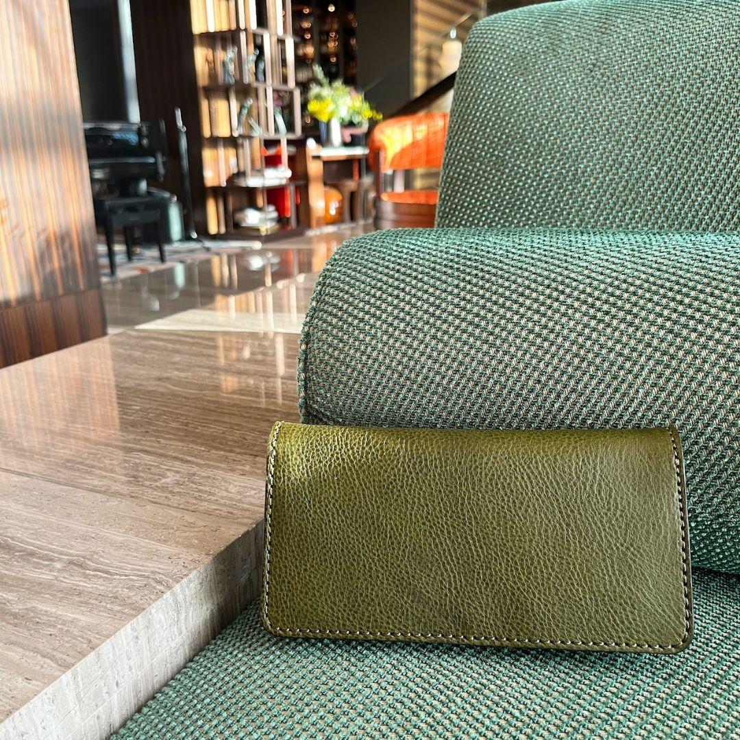 田淵 華愛 　最高級 本革の長財布