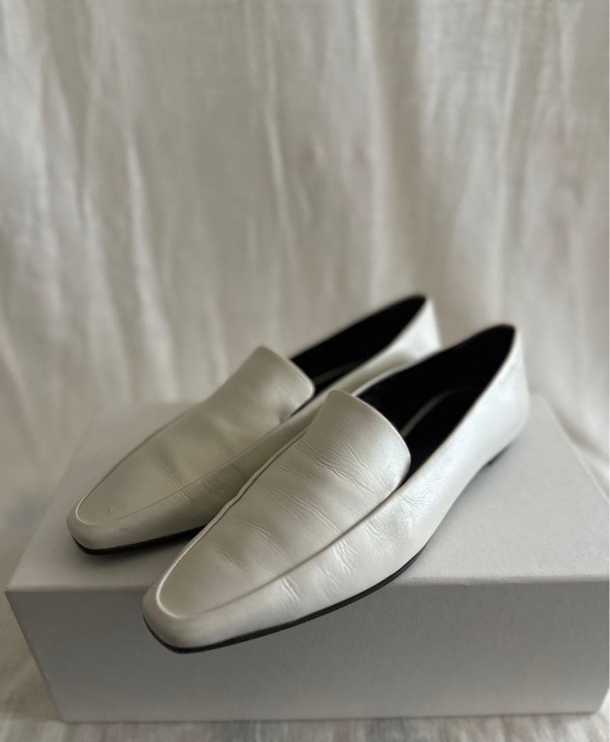 THE ROW ミニマルローファー