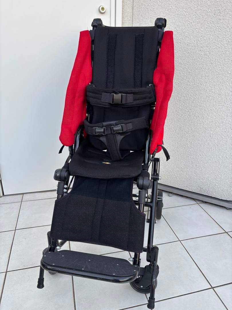 バギー　障害児　座位保持　エミオ