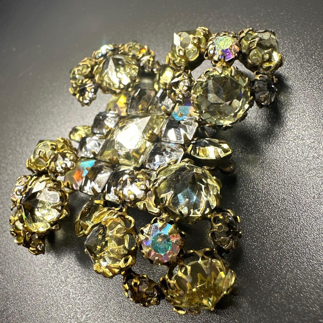 Schreiner Jewelry of New York ヴィンテージブローチ